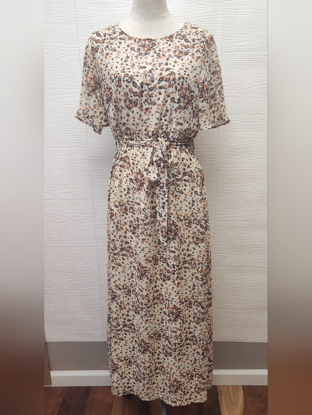 Bohme Cream Abstract Animal Print Tie Waist Midi Dress Women’s Medium Boho